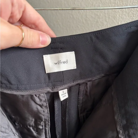 Ariztia Black trousers - Picture 7 of 9